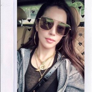 Meet your Posher, Arissa